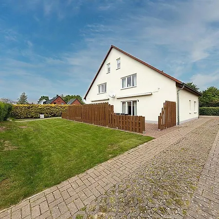 Moewenblick Fuer Max 6 Gaeste Mit Garten Apartment *