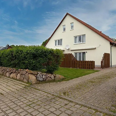 Moewenblick Fuer Max 6 Gaeste Mit Garten